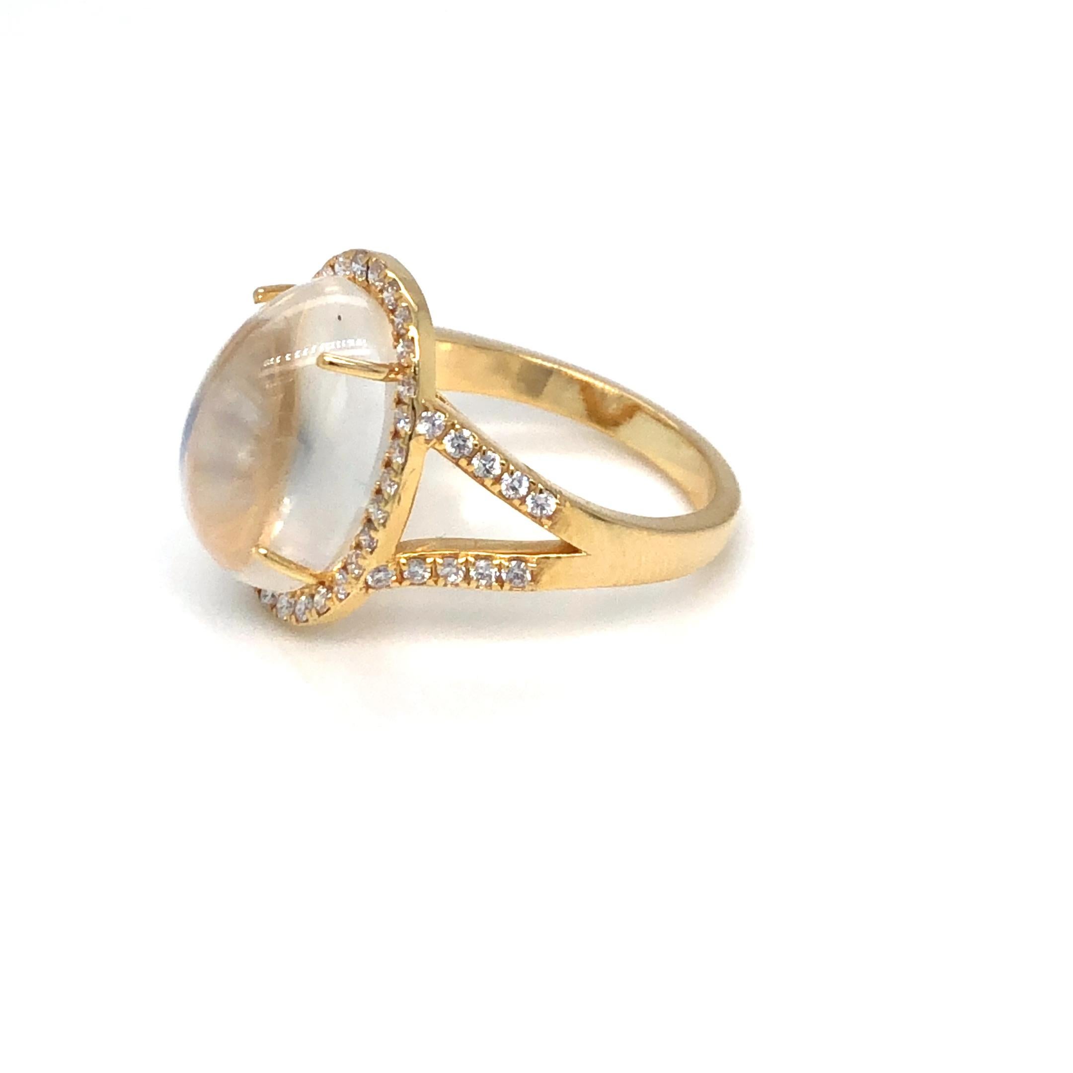 Cabochon Moonstone and Diamond Ring 18K Yellow Gold For Sale