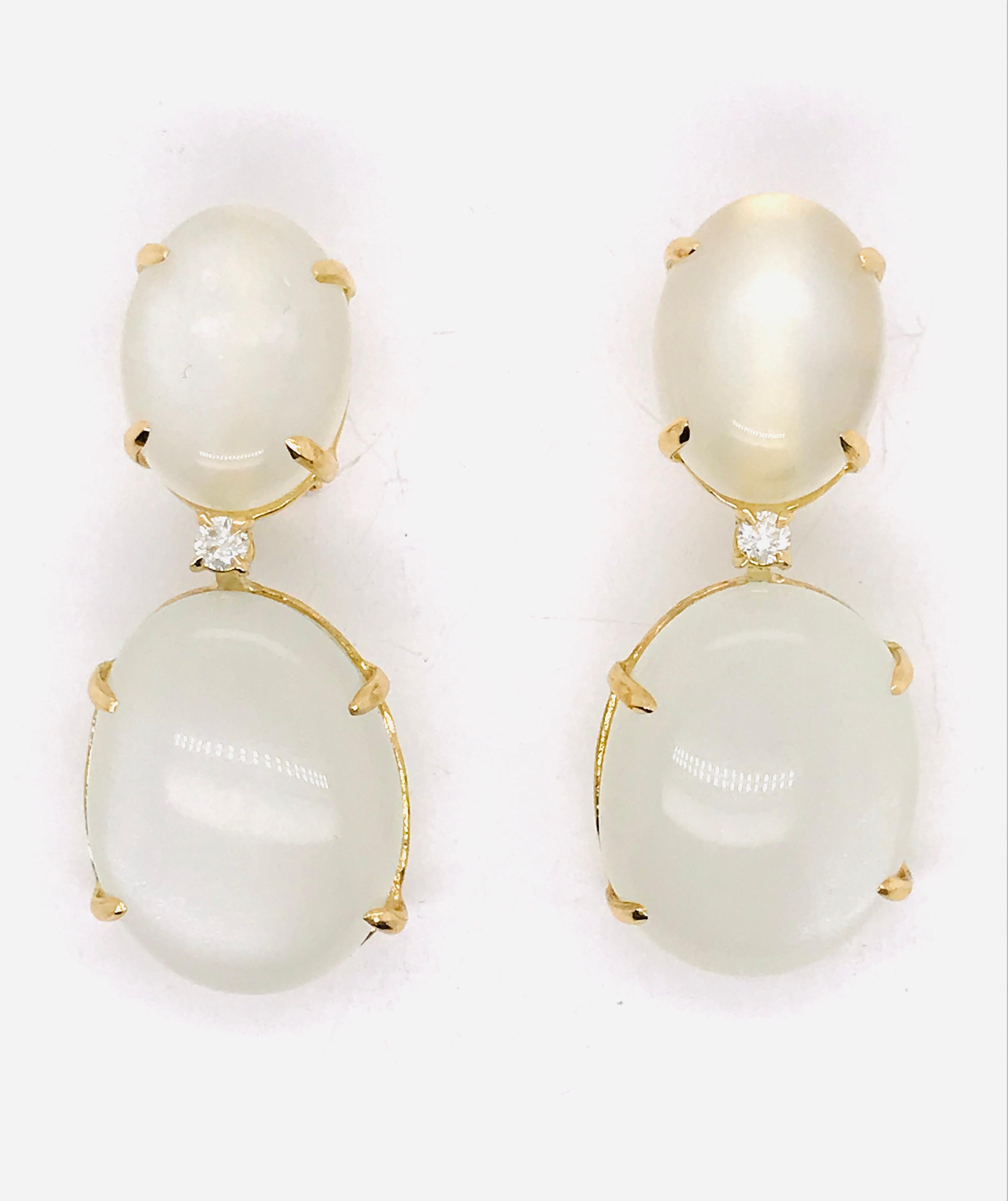 Brilliant Cut Moonstone and Diamonds on Yellow Gold 18 Karat Chandelier Earring