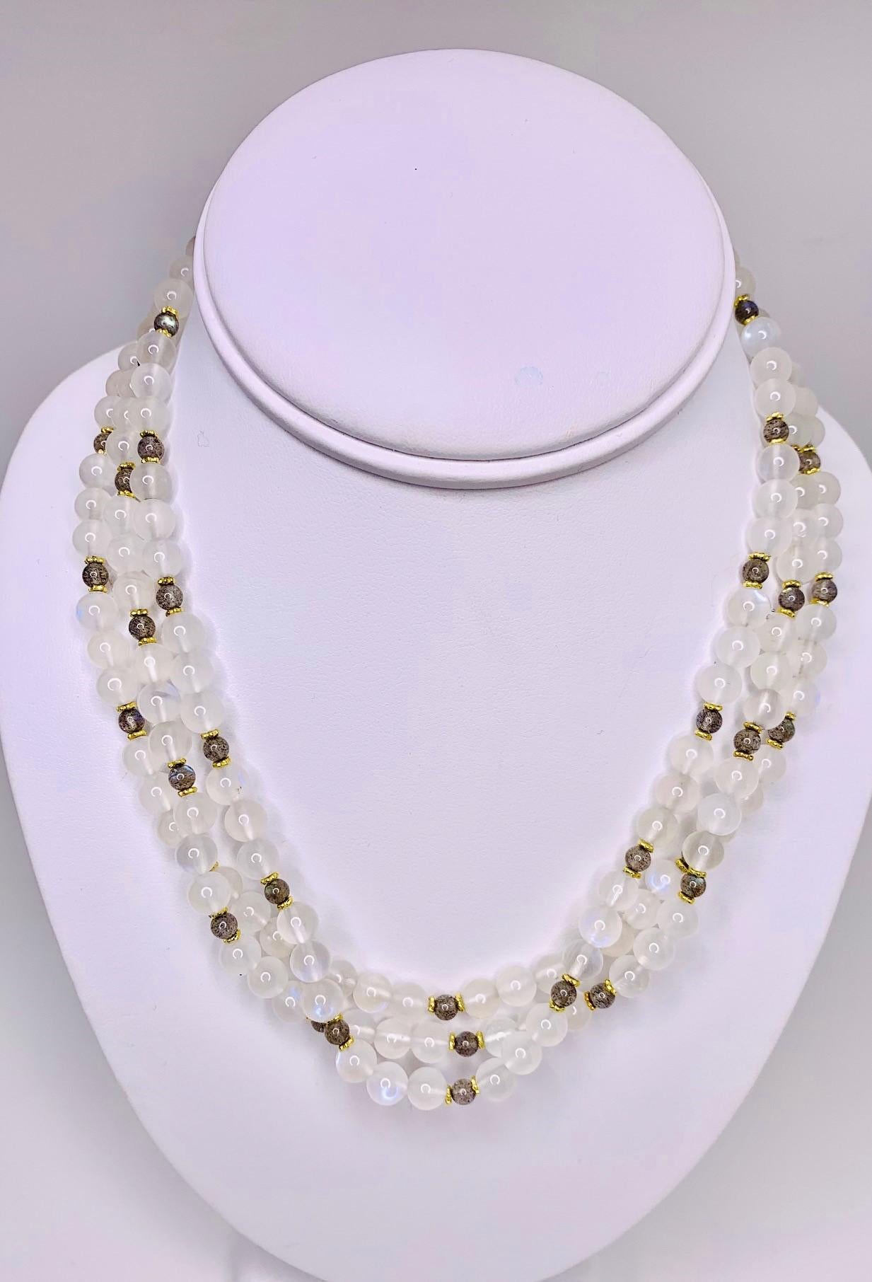 3-Strand Moonstone and Labradorite Beaded Necklace with 18k Yellow Gold Accents In New Condition For Sale In Los Angeles, CA