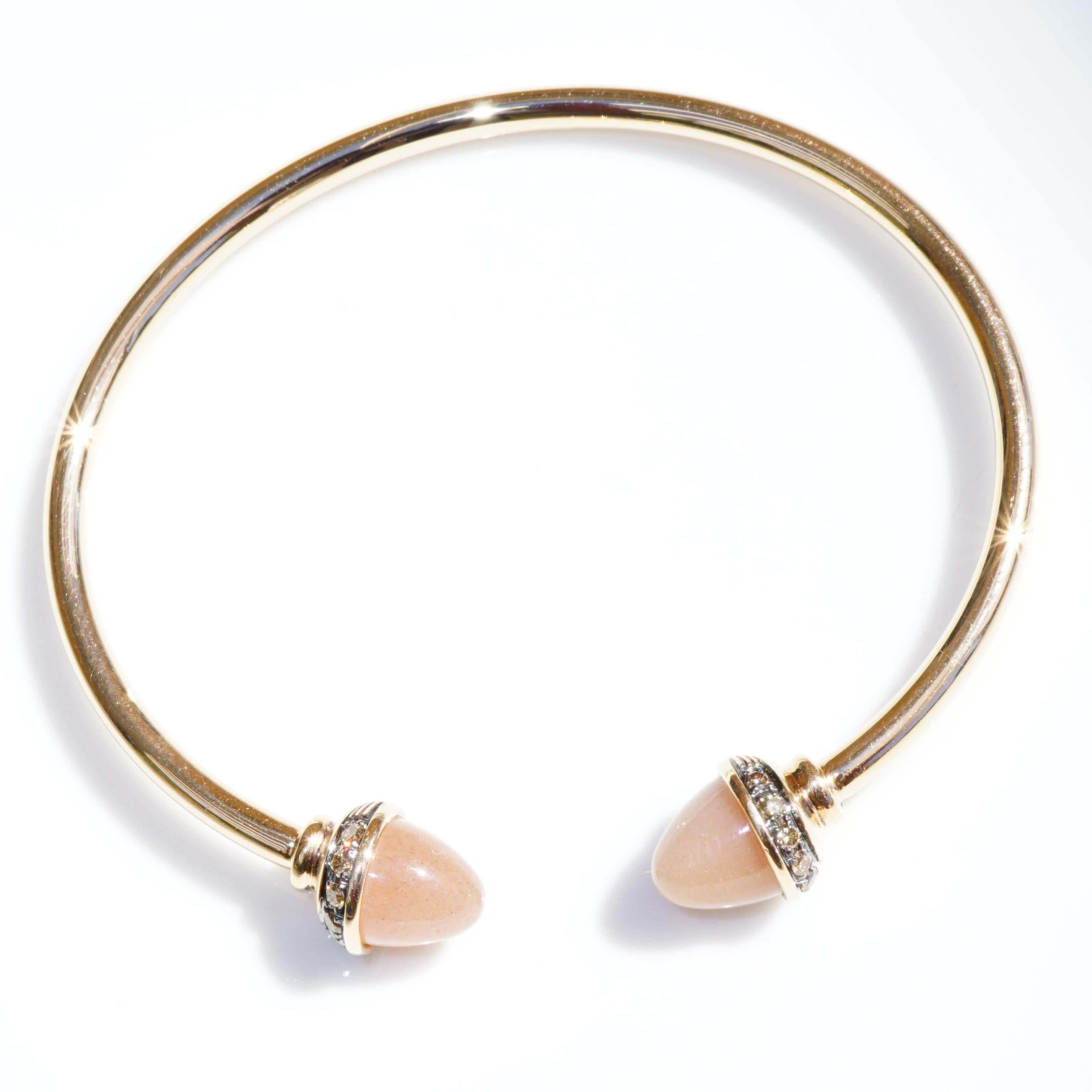 Women's or Men's Moonstone and Light Brown Diamond Bracelet 18 Kt Rosegold 5.80ct Modern Stylish For Sale