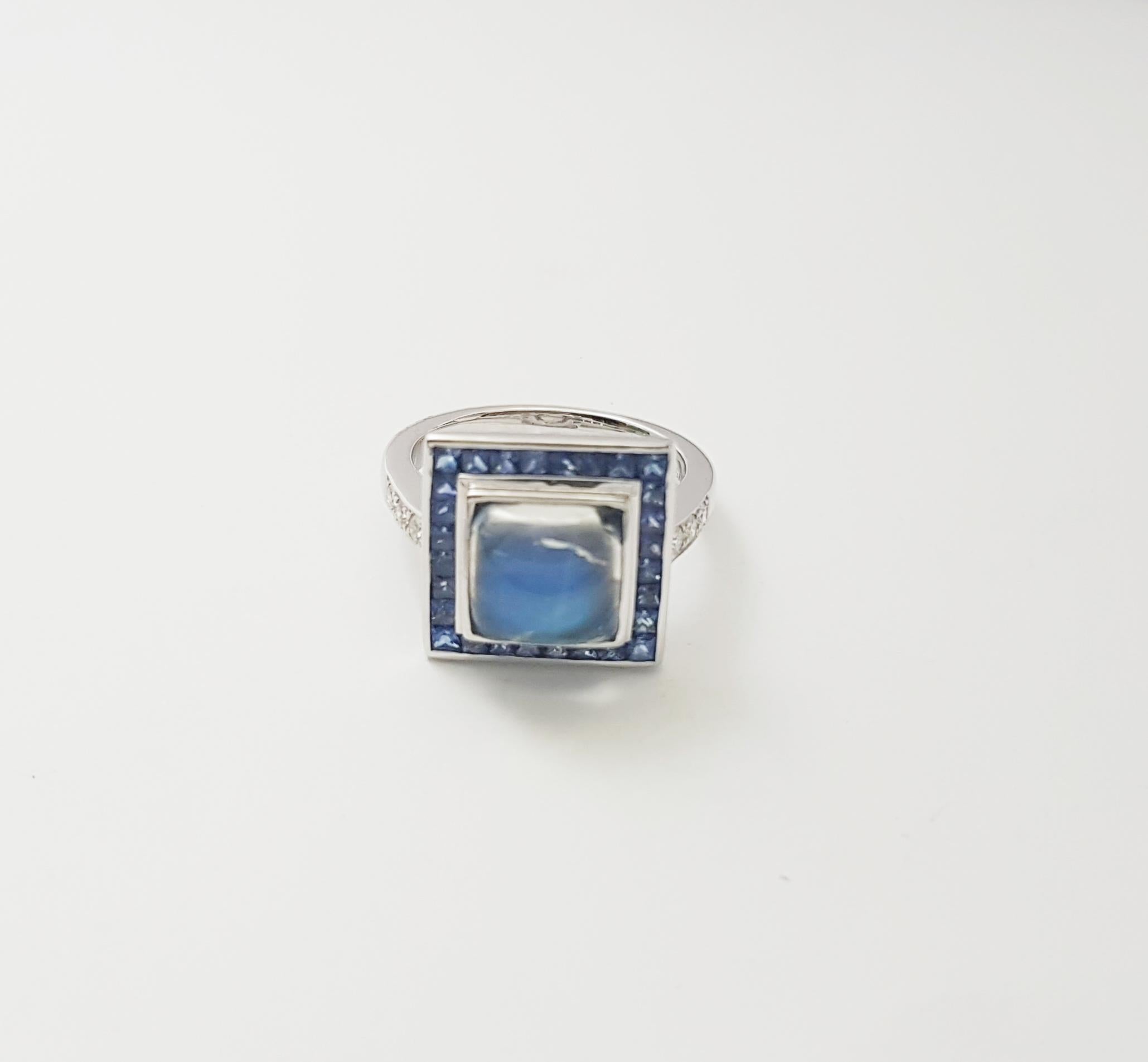 Ring mit Mondstein, blauem Saphir und Diamant in 18 Karat Weißgold Fassungen im Angebot 3