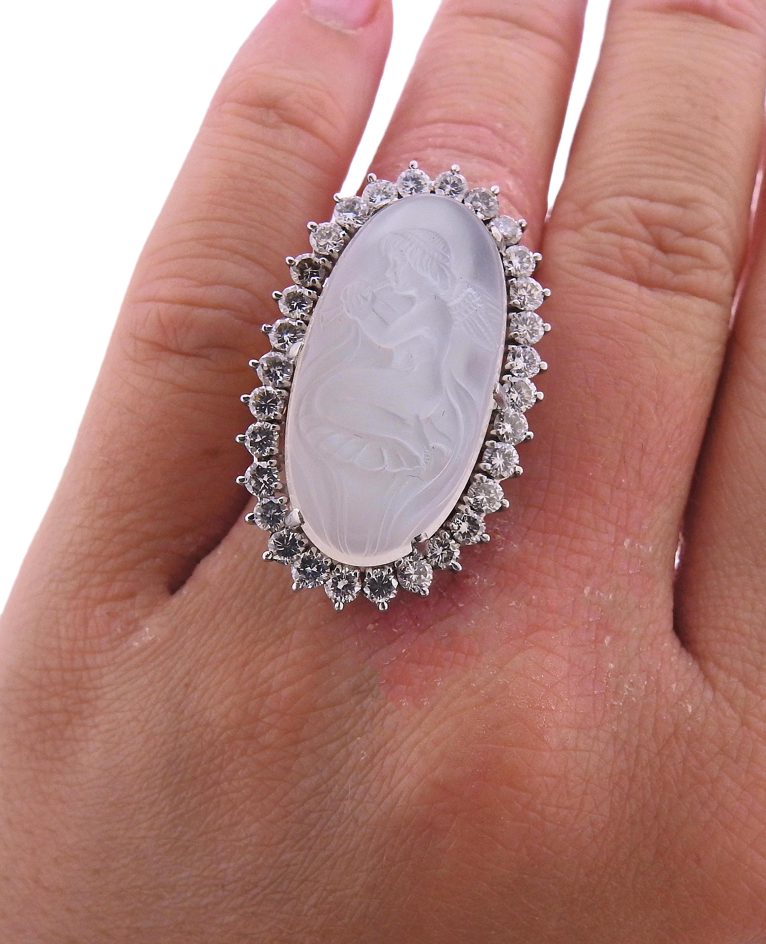 Moonstone Cameo Cherub Diamond Gold Ring In Excellent Condition For Sale In New York, NY