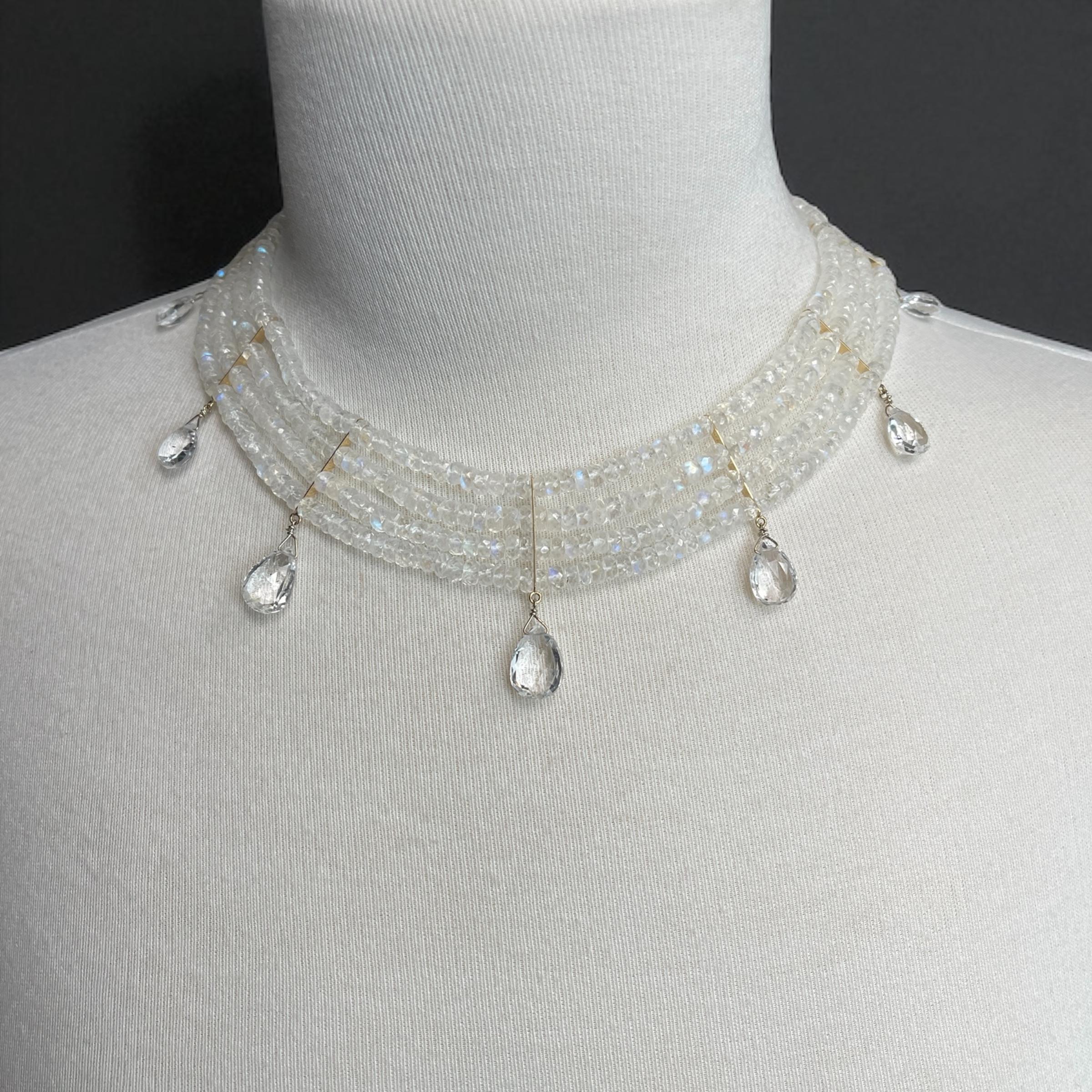 Collana nuziale con girocollo in pietra di luna e accenti in oro giallo in vendita 1