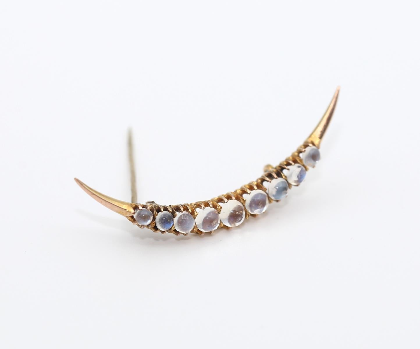 Cabochon Moonstone Crescent Moon Brooch Yellow Gold, 1900 For Sale