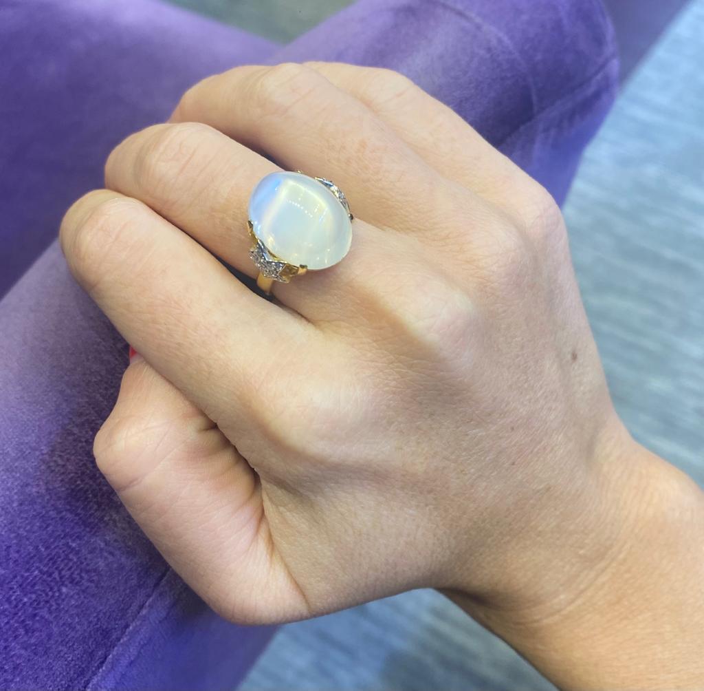 Moonstone & Diamond Cocktail Ring  In Excellent Condition For Sale In New York, NY