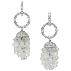 Pendants d'oreilles chandelier en or avec diamants et pierres de lune