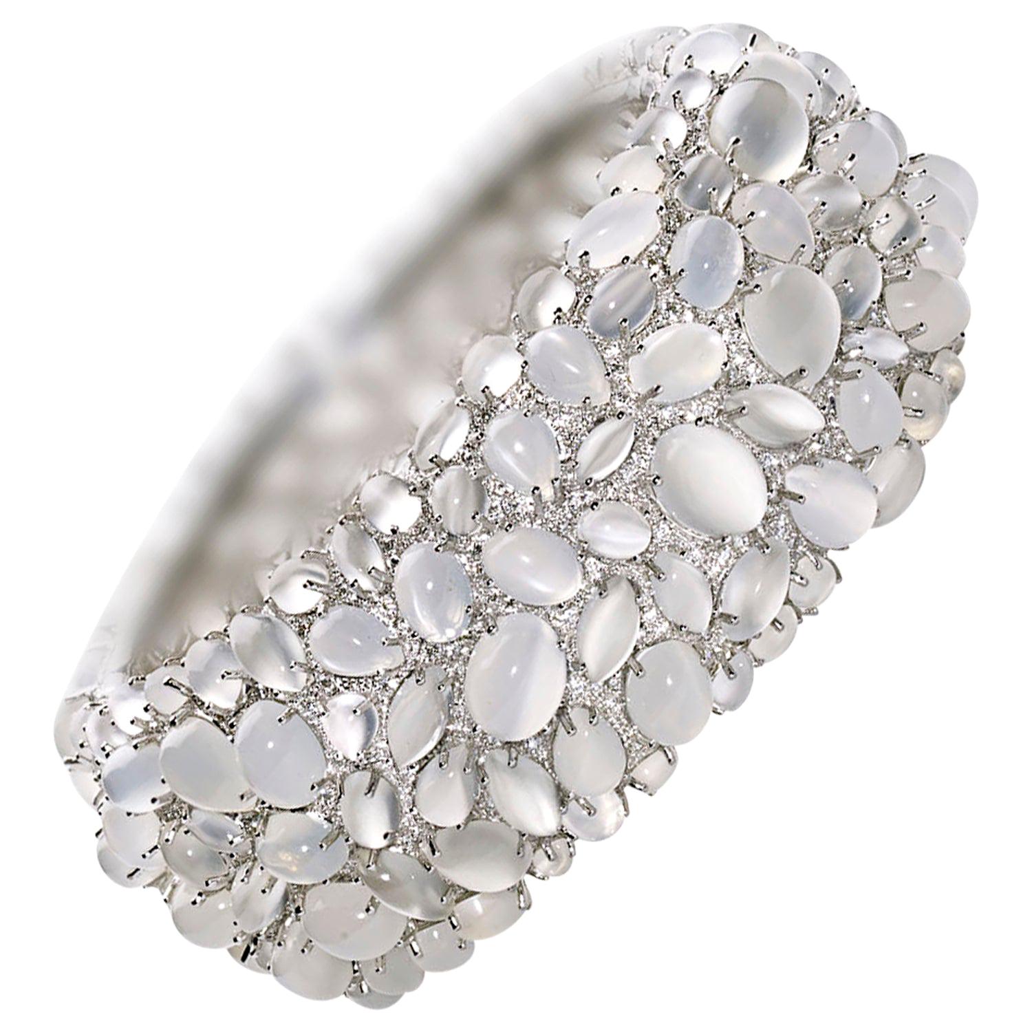 Bracelet jonc moderne en or blanc et pierre de lune avec diamants