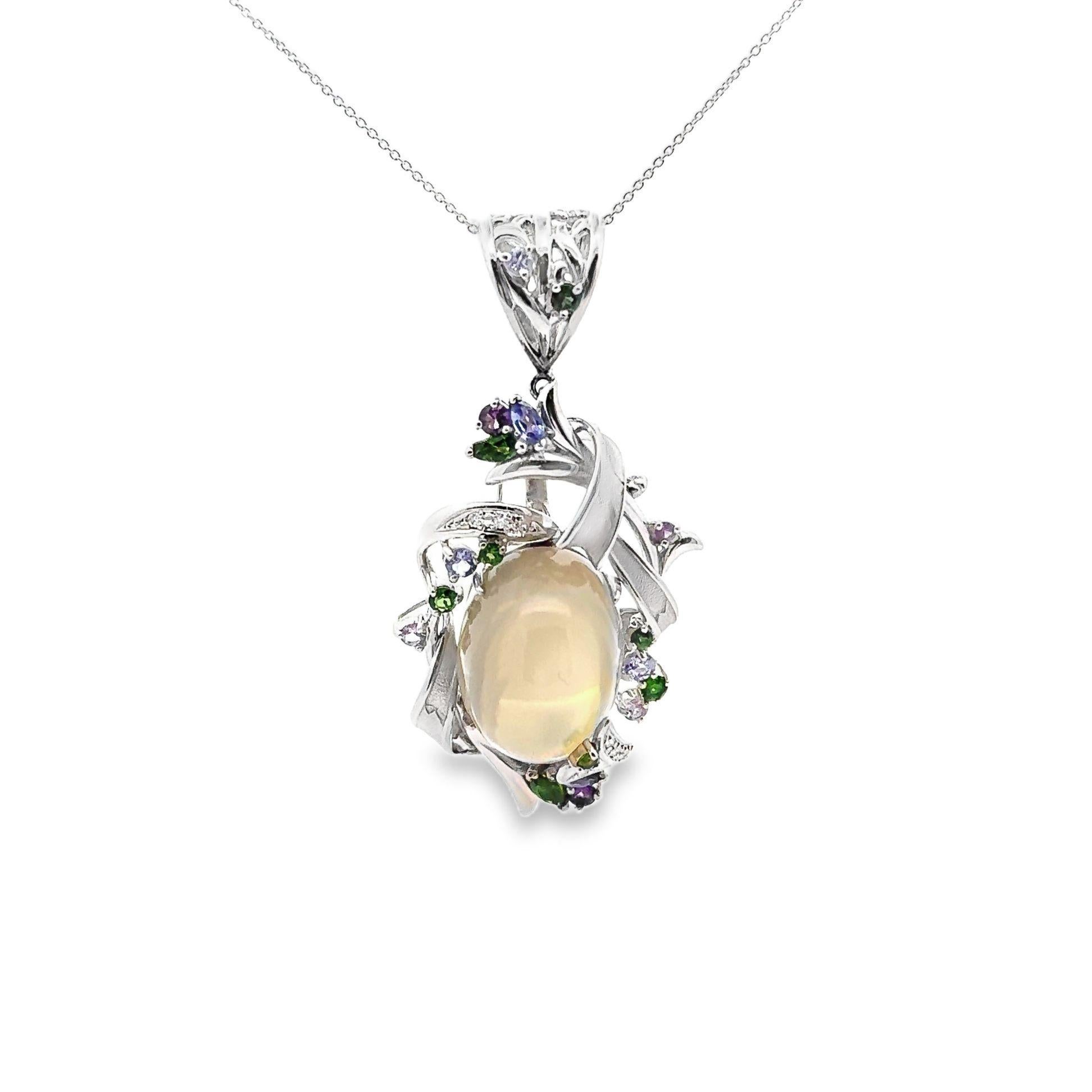 Spilla e ciondolo in platino con pietra di luna e diamante multicolore In condizioni Nuovo in vendita a Beverly Hills, CA