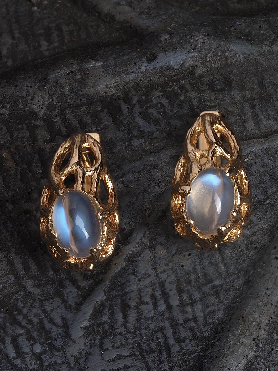14K yellow gold earrings with natural fine quality Moonstones  
gemstone origin - India
moonstone measurements - 0.16 х 0.2 х 0.28 in / 4 х 5 х 7 mm
moonstone weight - 1.4 carat
earrings weight - 4.51 grams
earrings height - 0.63 in / 16 mm