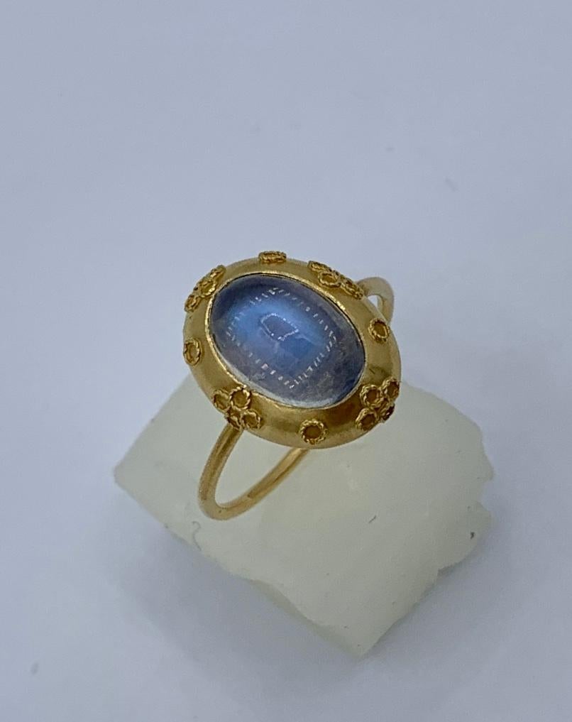 Moonstone Etruscan Revival Ring Gold Antique Victorian Cannetille Beading In Excellent Condition In New York, NY