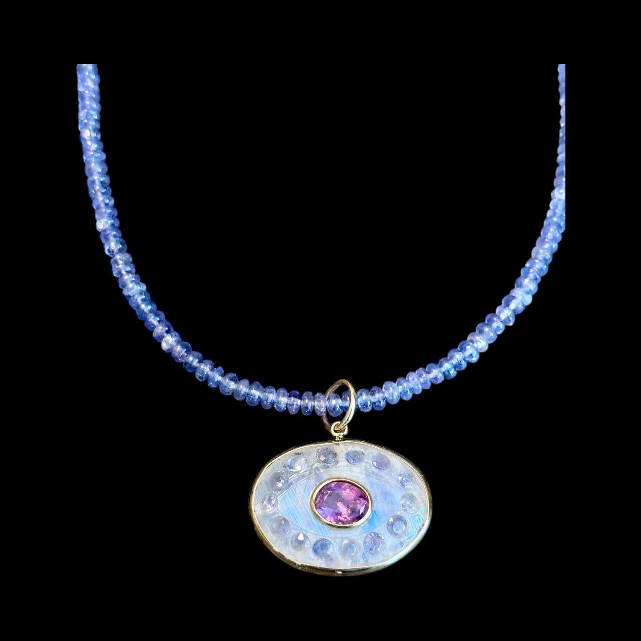 Malocchio in pietra di luna con ametista, tanzanite e collana in oro 14k con tanzanite in vendita 5