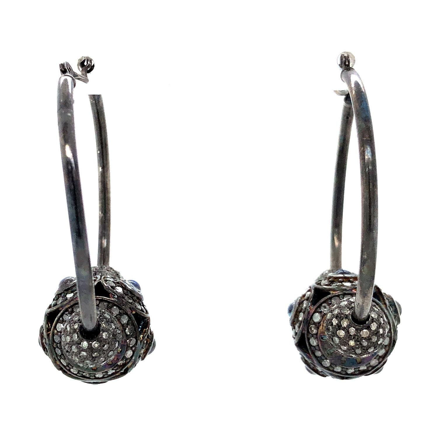 Mondstein-Reifenohrringe mit Pave-Diamanten im Zustand „Neu“ im Angebot in New York, NY