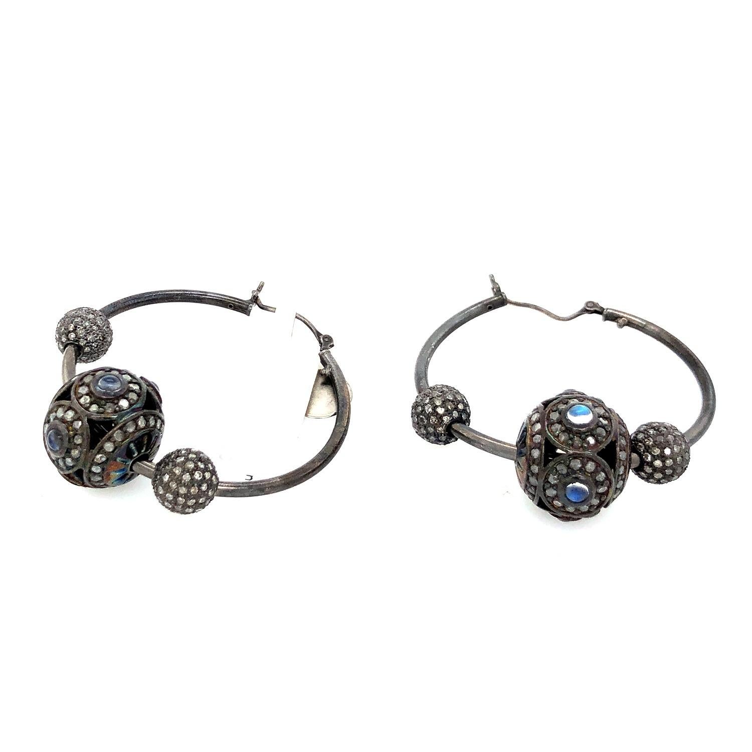 Pendientes de aro de piedra lunar con diamantes engastados en venta 1