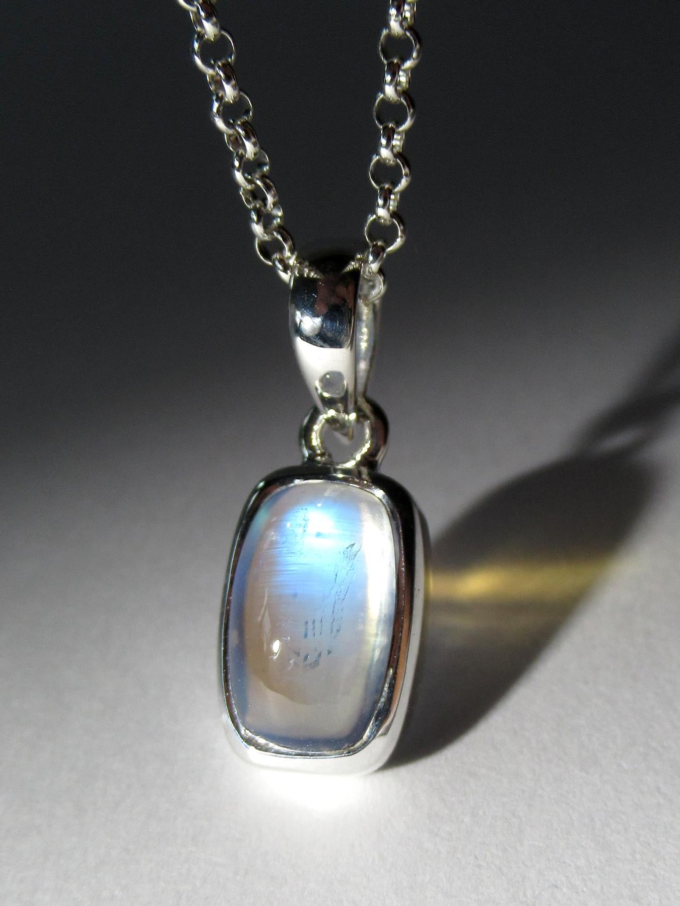 Artisan Collier de pierres de lune en argent en vente