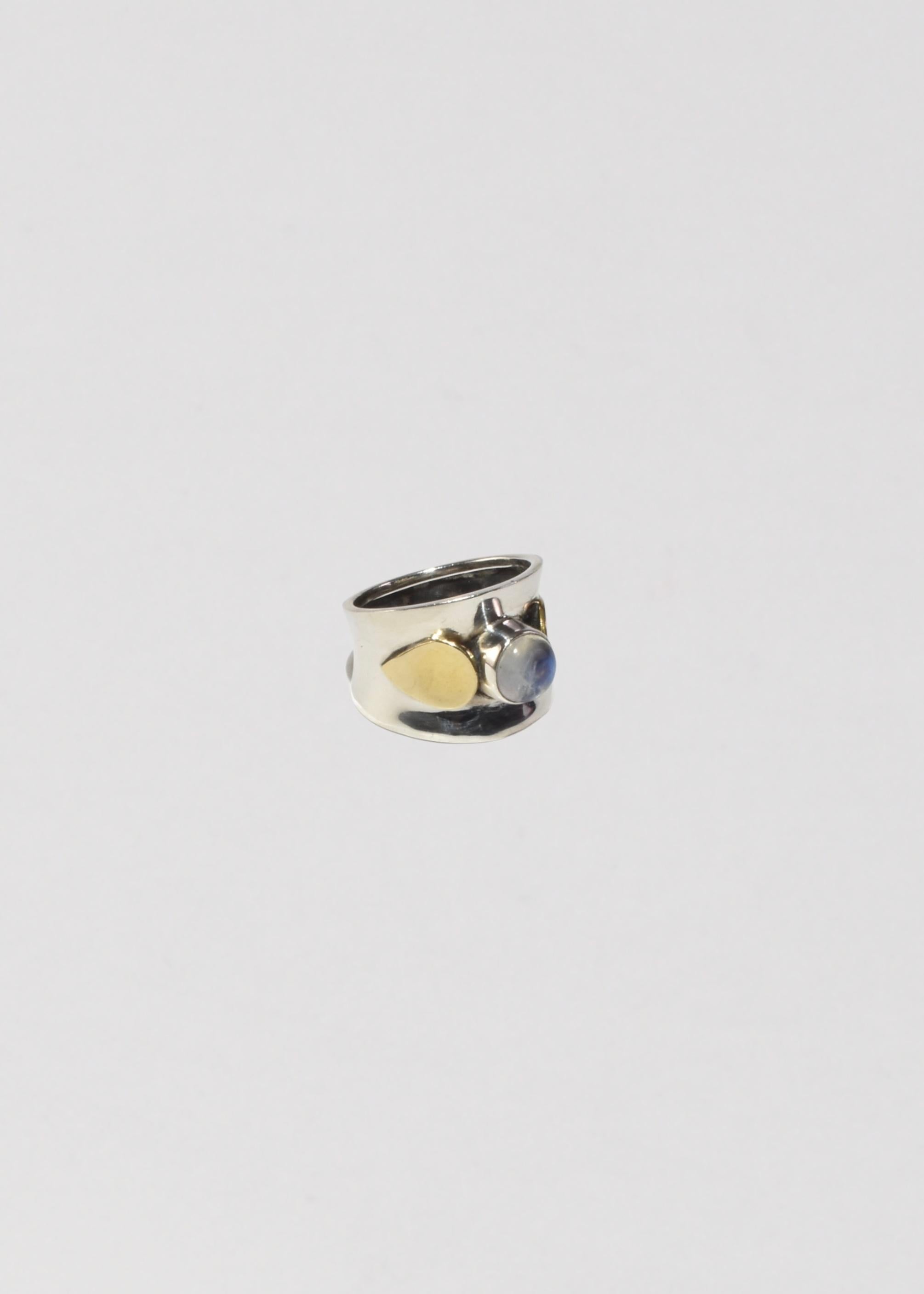 Moonstone Petal Ring im Zustand „Gut“ im Angebot in Richmond, VA