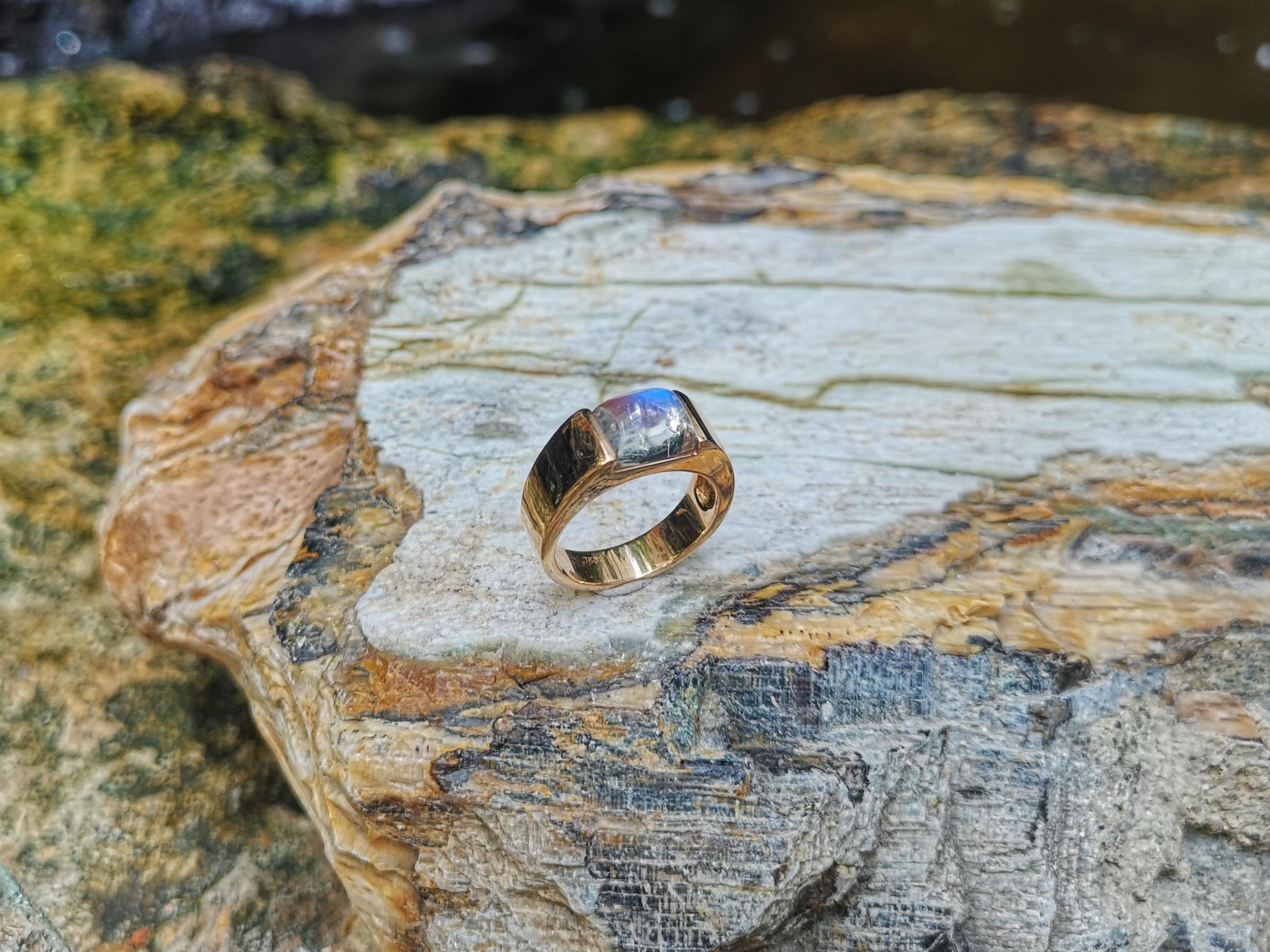 Women's or Men's Moonstone Ring Set in 18 Karat Rose Gold Settings For Sale