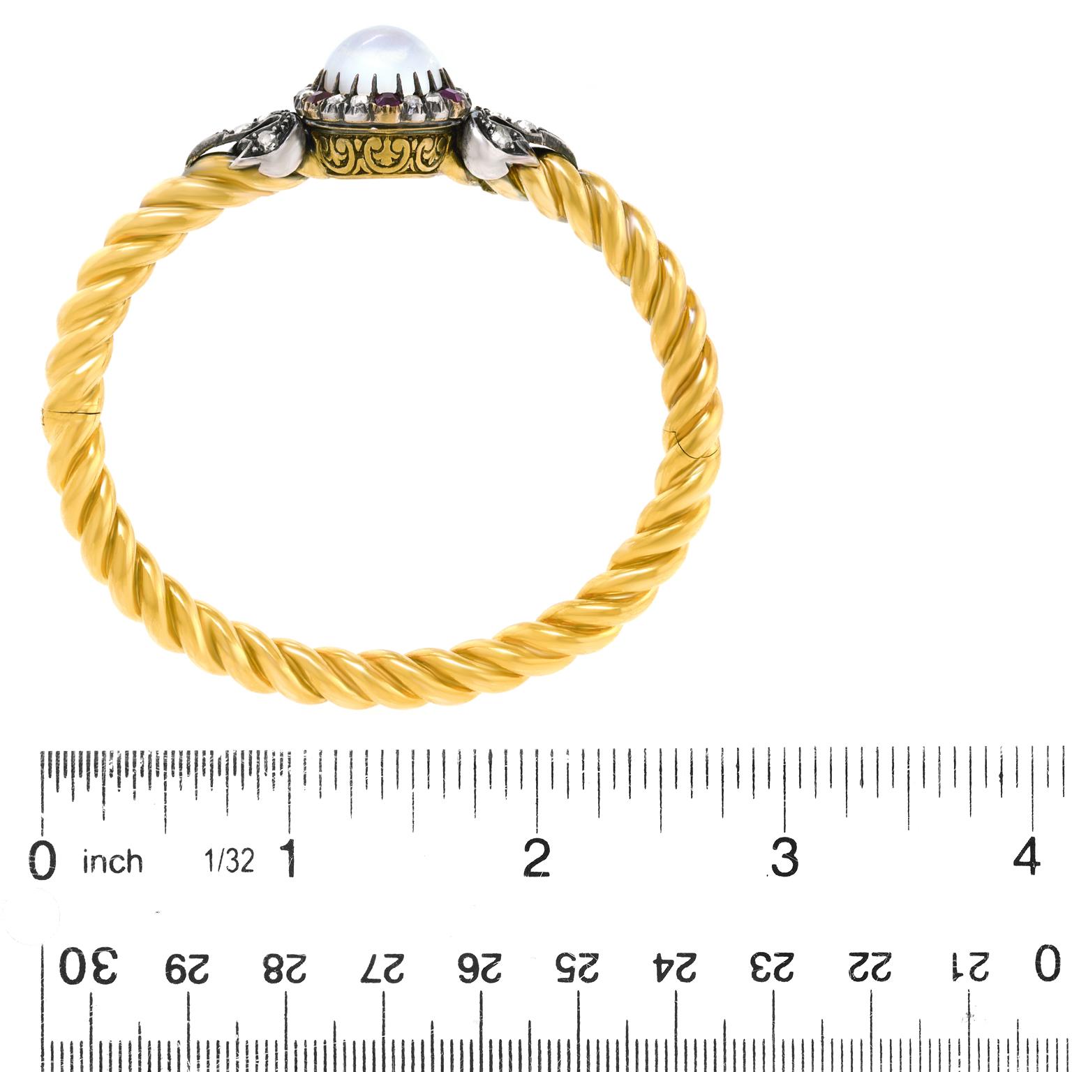 Armband aus Mondstein, Rubin und Diamanten 18k ca. 1870er Jahre Frankreich für Damen oder Herren im Angebot