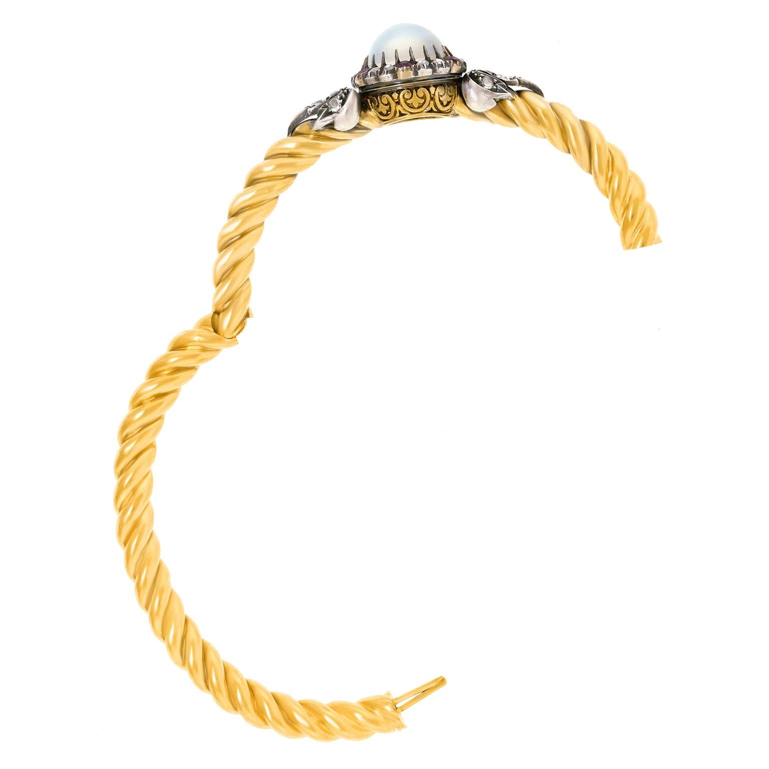 Bracelet en pierre de lune, rubis et diamant 18k c1870s France en vente 1