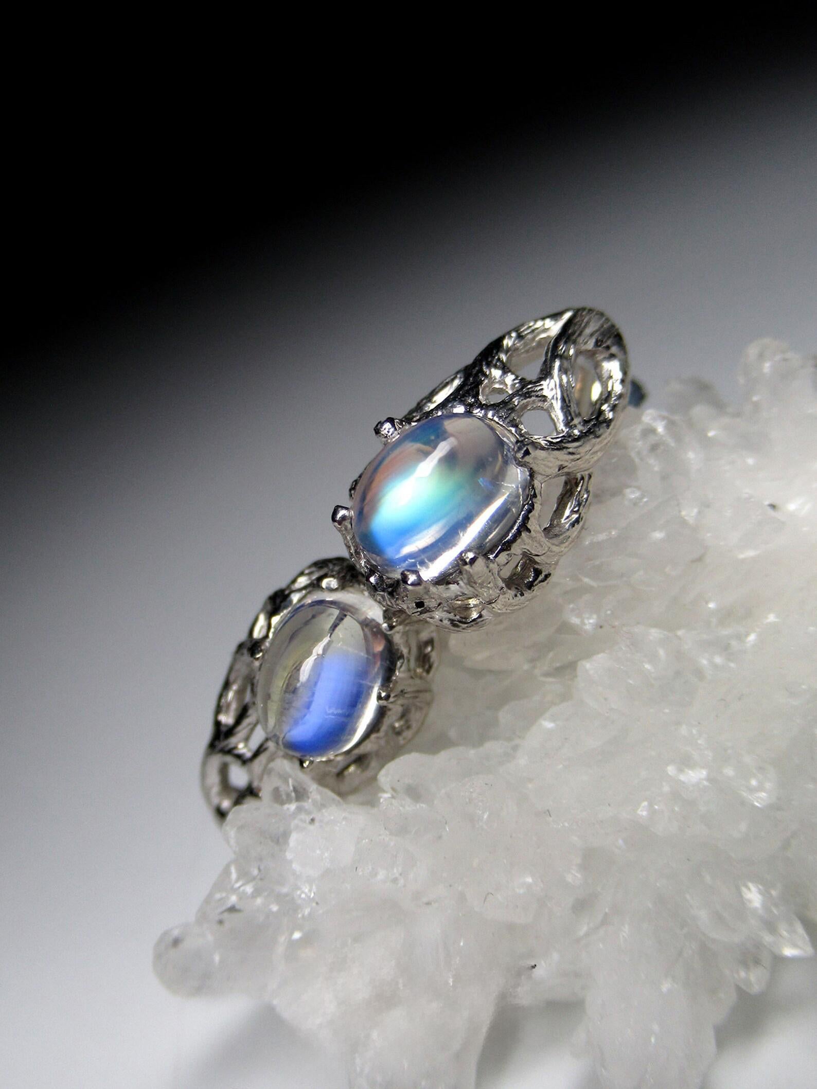 Mondstein Silber Ohrringe Art Noveau Hochwertige Natürliche Blaue Edelstein (Künstler*in) im Angebot