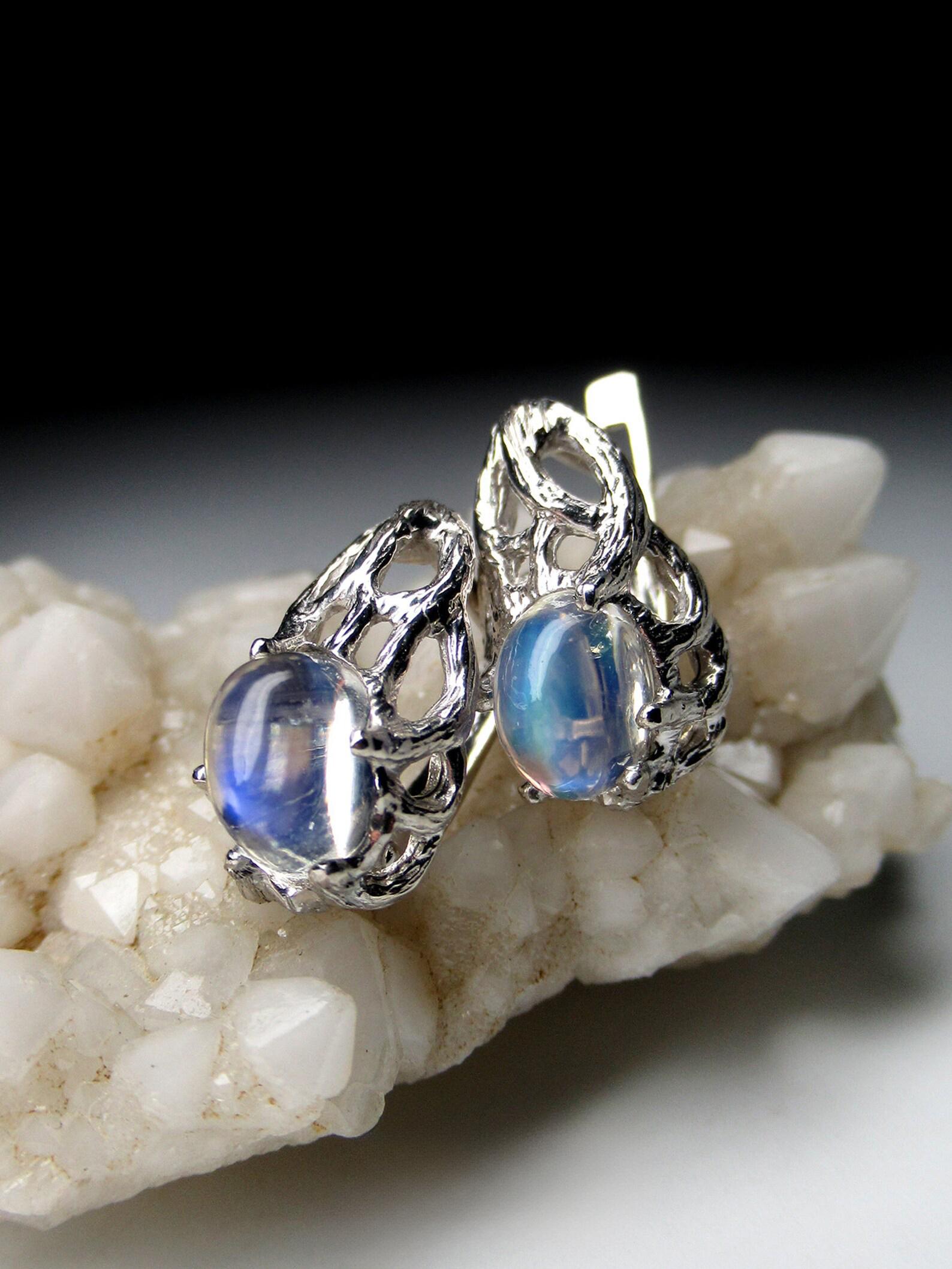 Orecchini in argento con pietra di luna Stile Art Noveau Gemma blu naturale Regalo per moglie matrimonio In condizioni Nuovo in vendita a Berlin, DE