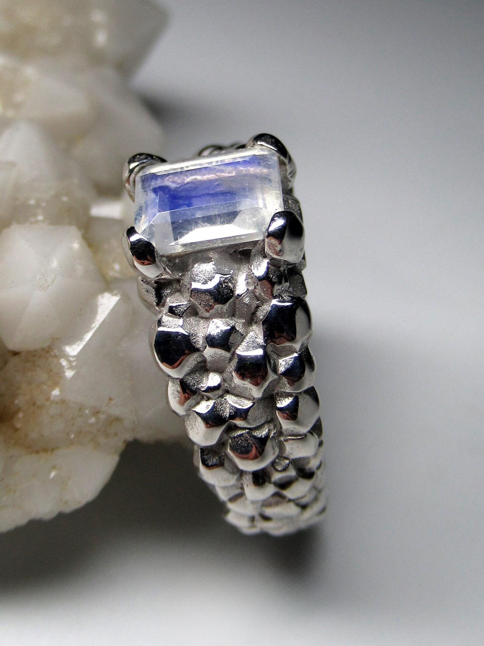 Moonstone Silver Ring Blue Natural Gemstone Unisex Jewelry LOTR Style gift For Sale 3