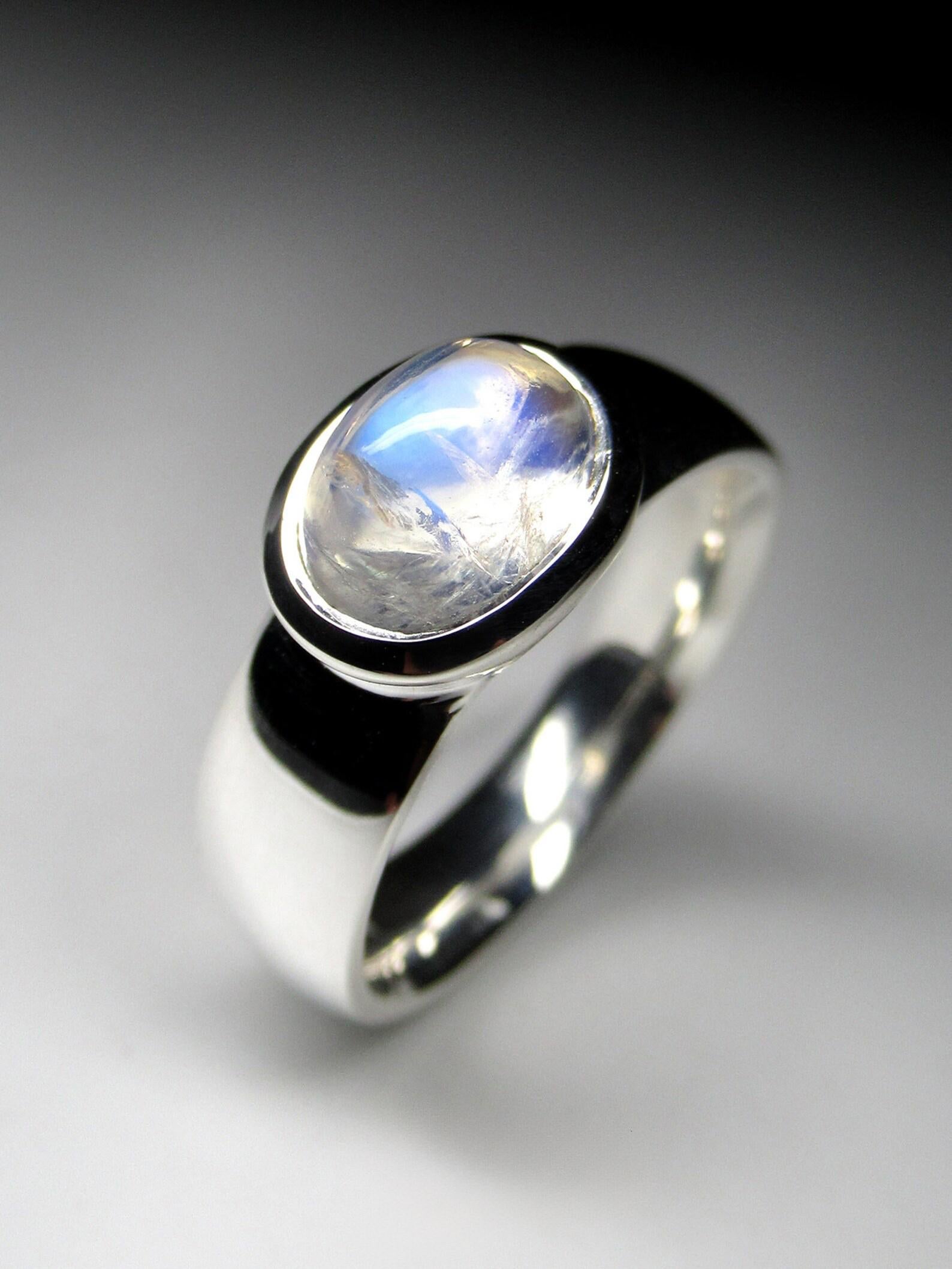Moonstone Silver Ring Blue Rainbow Adularia Gemstone Unisex Jewelry  For Sale 5