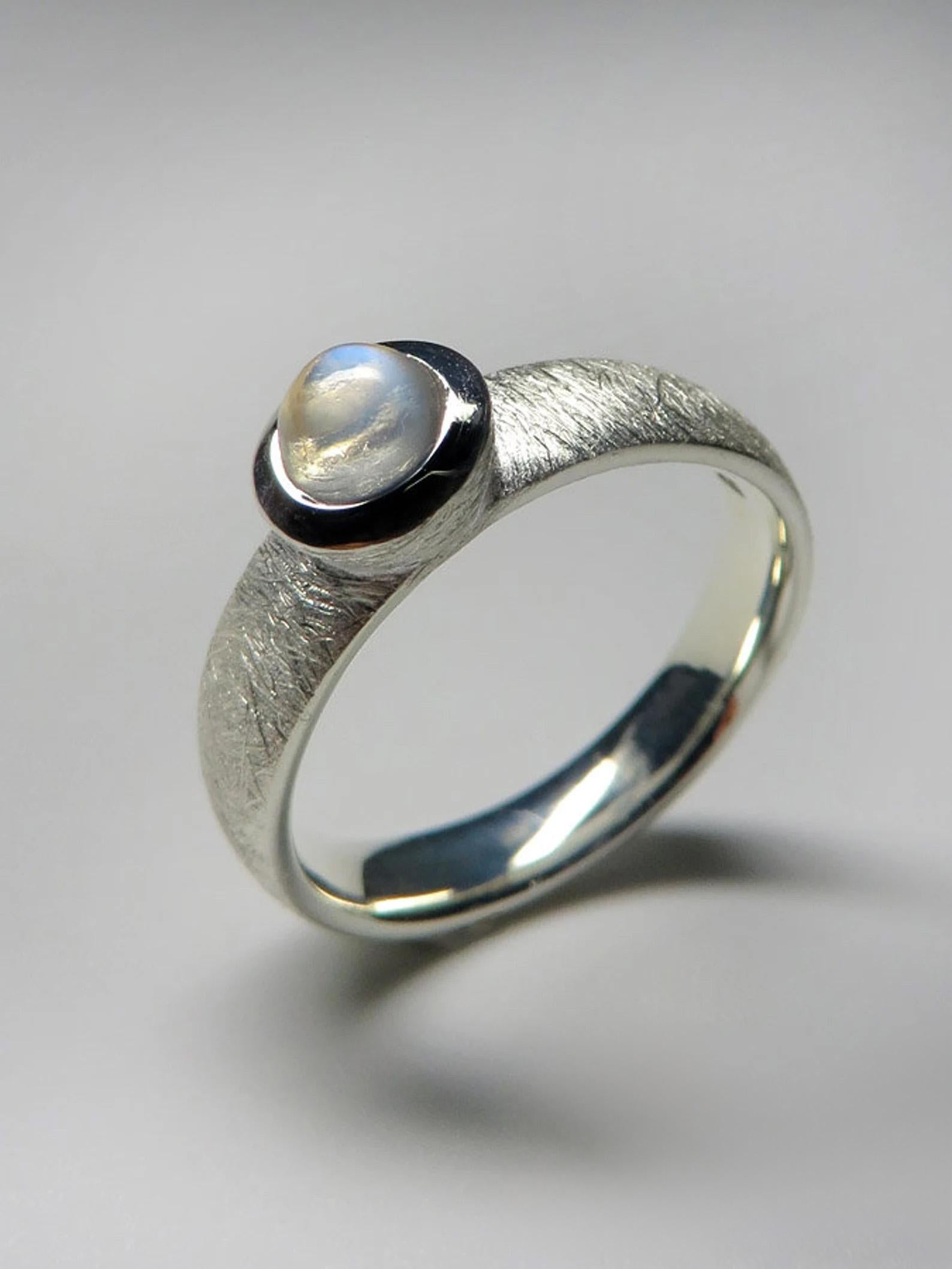 Anello d'argento con pietra di luna Gemma naturale di Adularia  Gioielli unisex In condizioni Nuovo in vendita a Berlin, DE