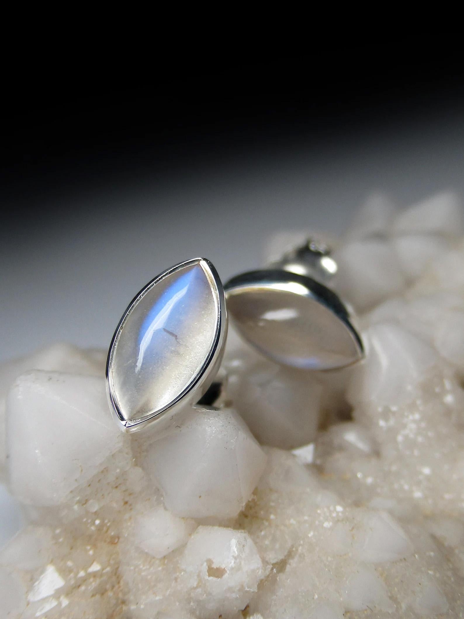 Artist Moonstone Silver Stud Earrings Natural Fine Quality Adularia Gemstone For Sale