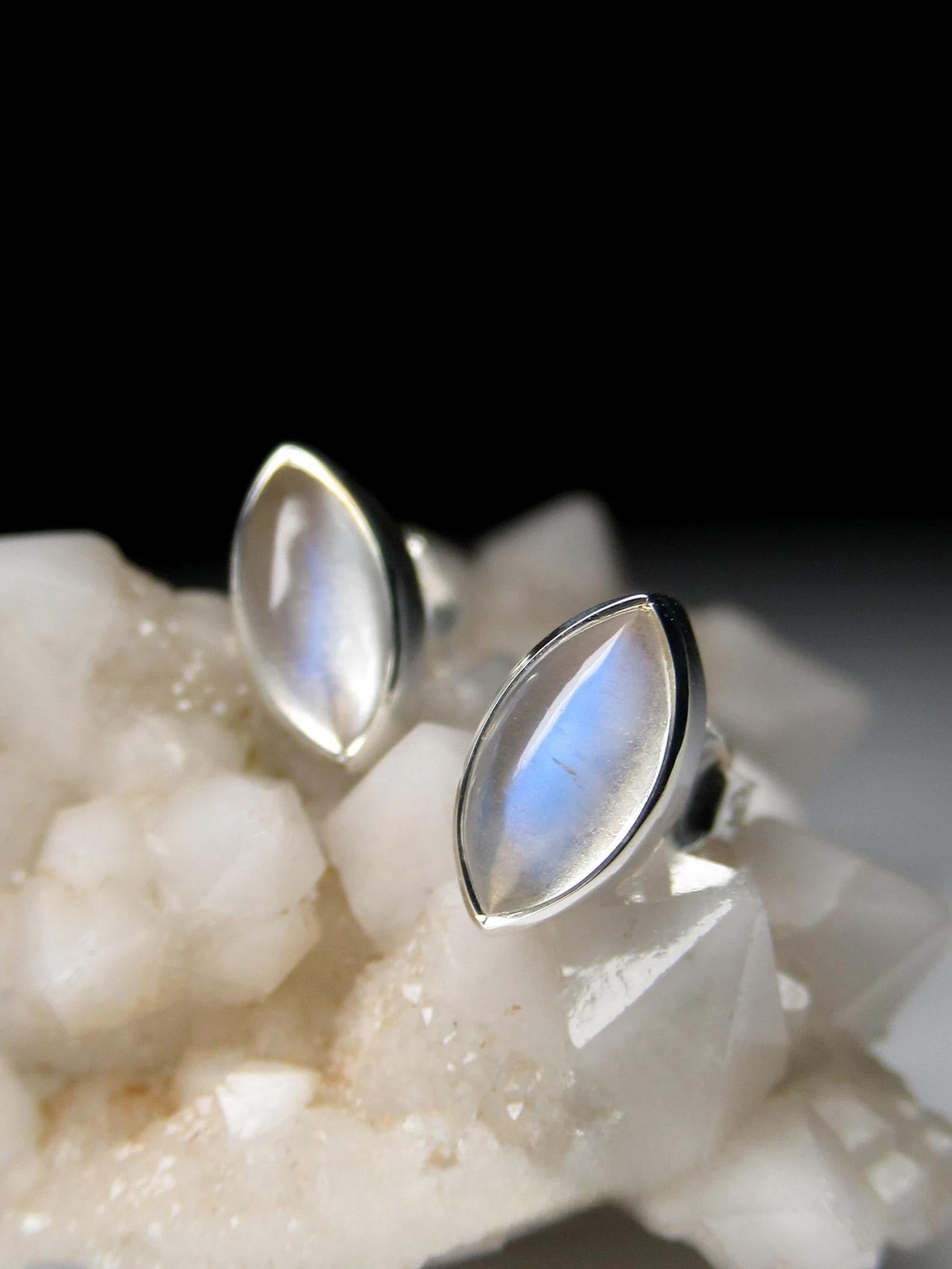 Moonstone Silver Stud Earrings Natural Fine Quality Adularia Gemstone In New Condition For Sale In Berlin, DE