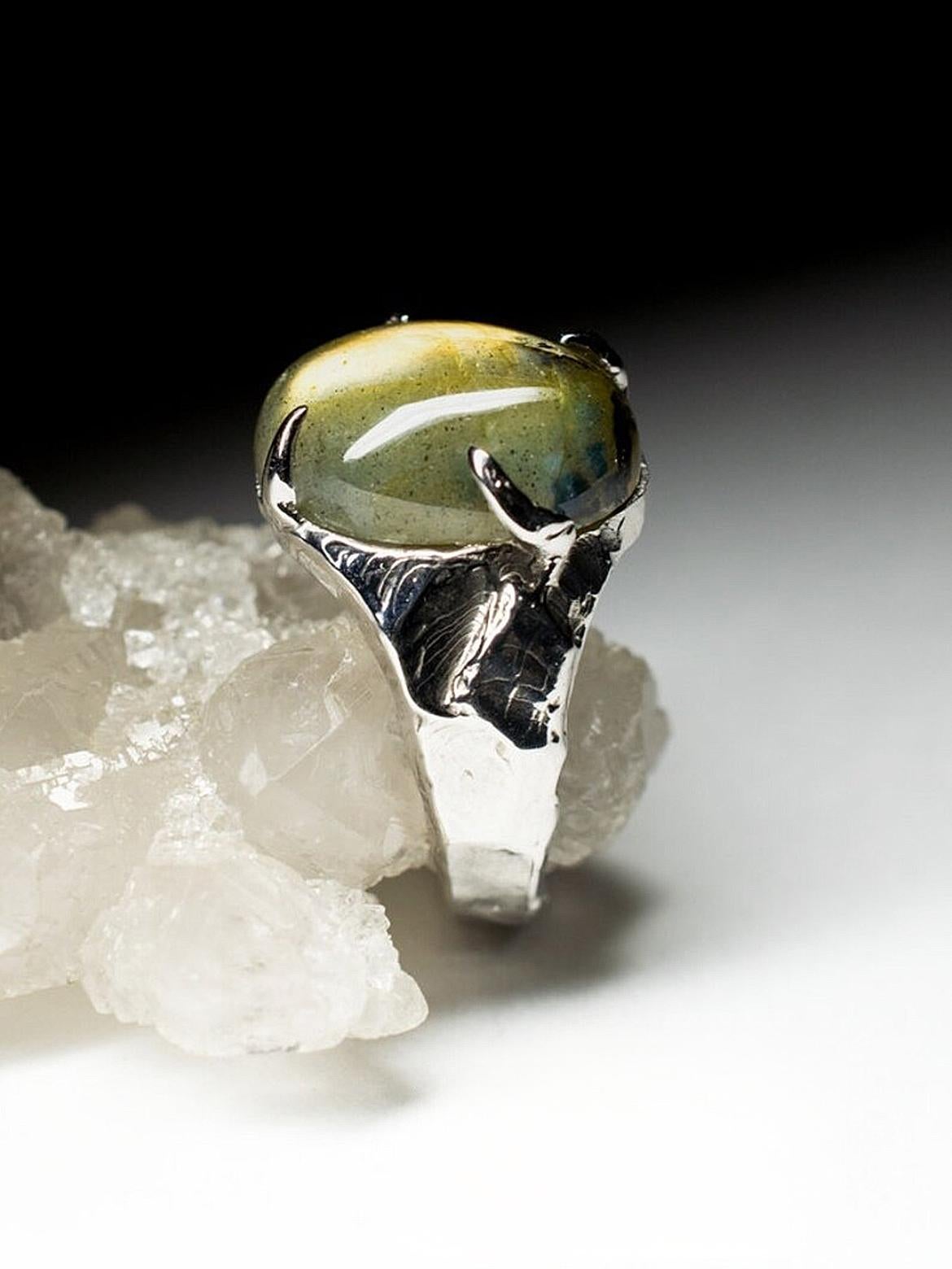 Women's or Men's Moonstone Sterling Silver Ring Natural Labradorite Gemstone gift for Her For Sale