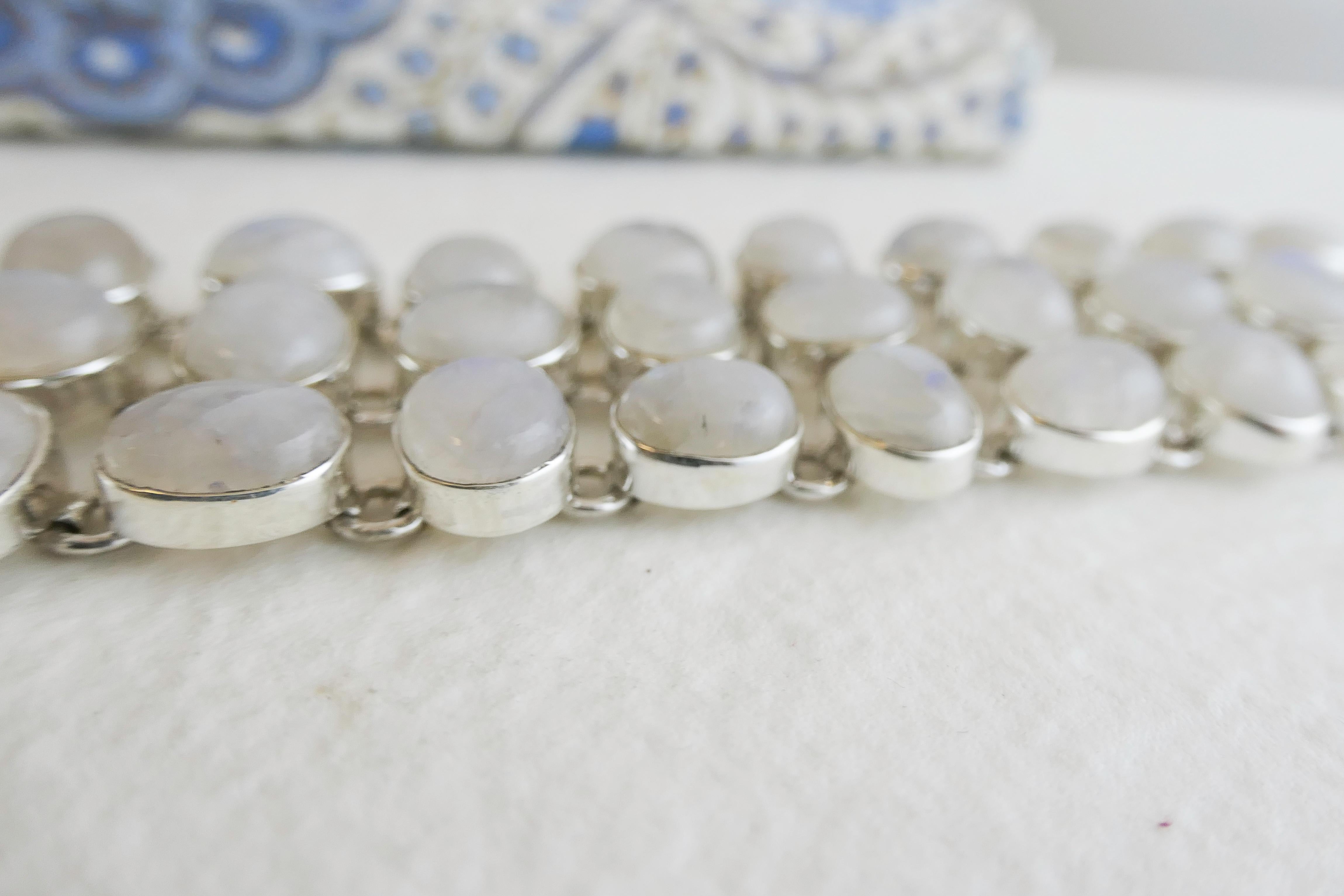Bracciale in argento con pietra lunare in vendita 2