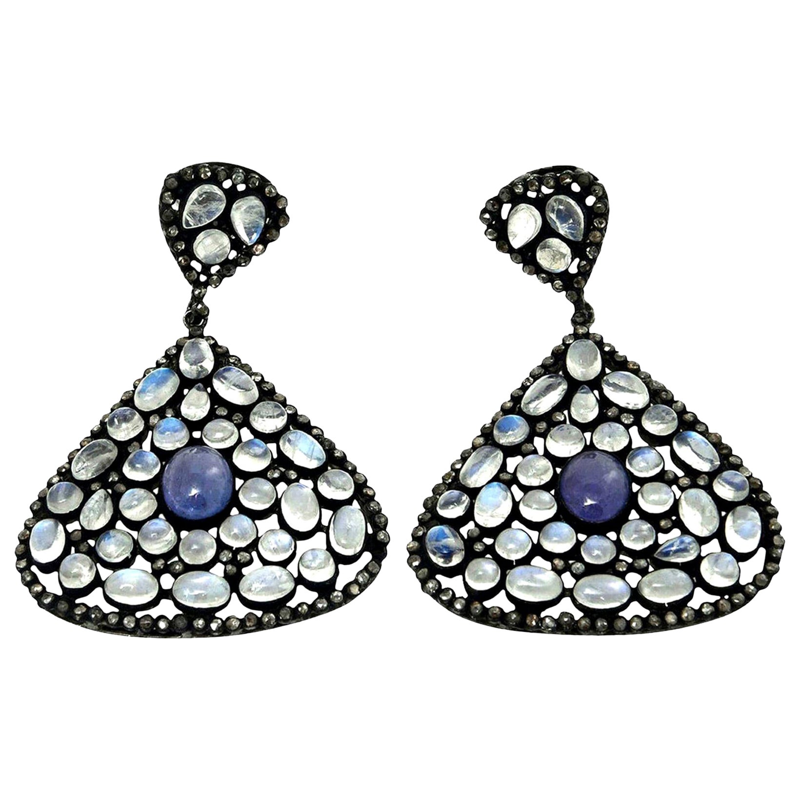 Ohrhänger mit Mondstein, Tansanit und schwarzem Diamant PIerced im Angebot