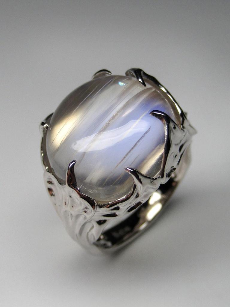 Moonstone White Gold Ring Clear Adularia Natural Burmese Gem In New Condition For Sale In Berlin, DE