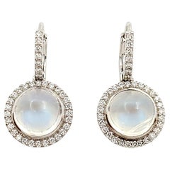 Boucles d'oreilles en pierre de lune et diamant sur monture d'or blanc 18K