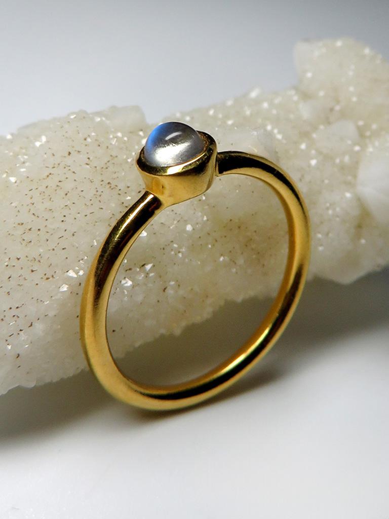 Moonstone Yellow Gold Ring Gem Report Round Cabochon LGBTQ Engagement Minimalism For Sale 2