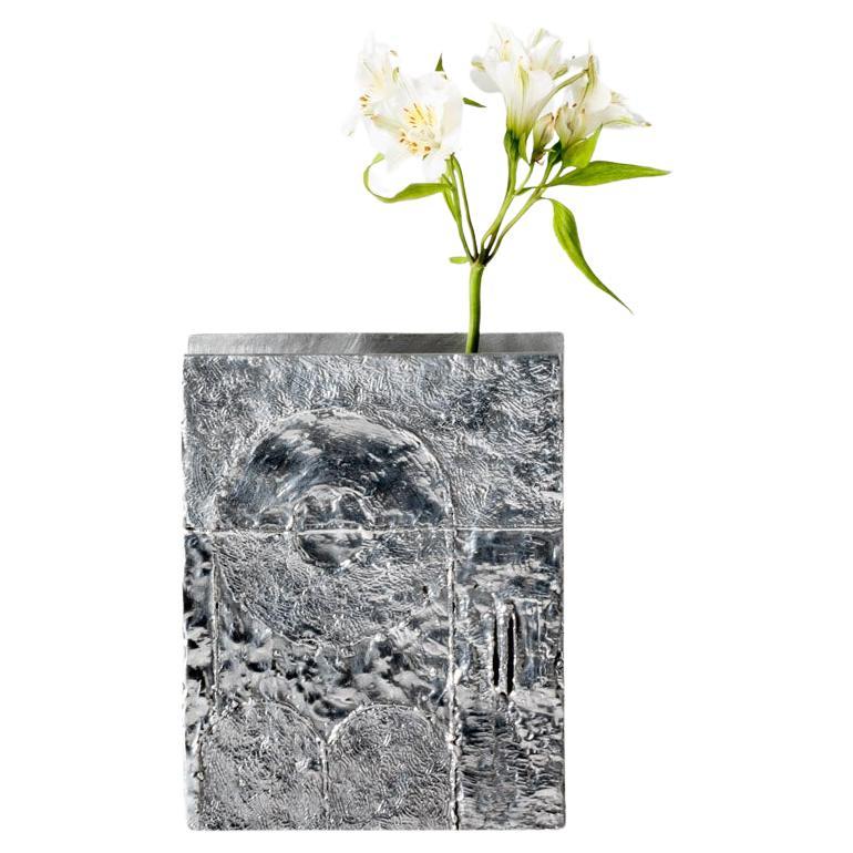 Moonwalk vase MW02, Aluminium Lost Wax Cast vase, Lunar Edition