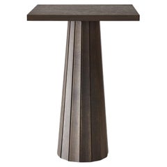 Moooi 10636 Container Petite table de bar carrée avec pied Bodhi en wengé teinté chêne