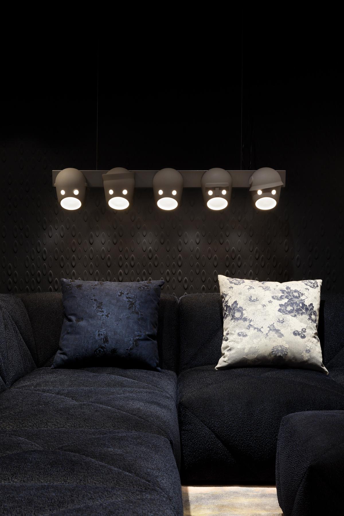 Canapé bas Triple Seater TE01 de Moooi BFF en tissu d'ameublement blanc jacquard Dodo Pavone en vente 3