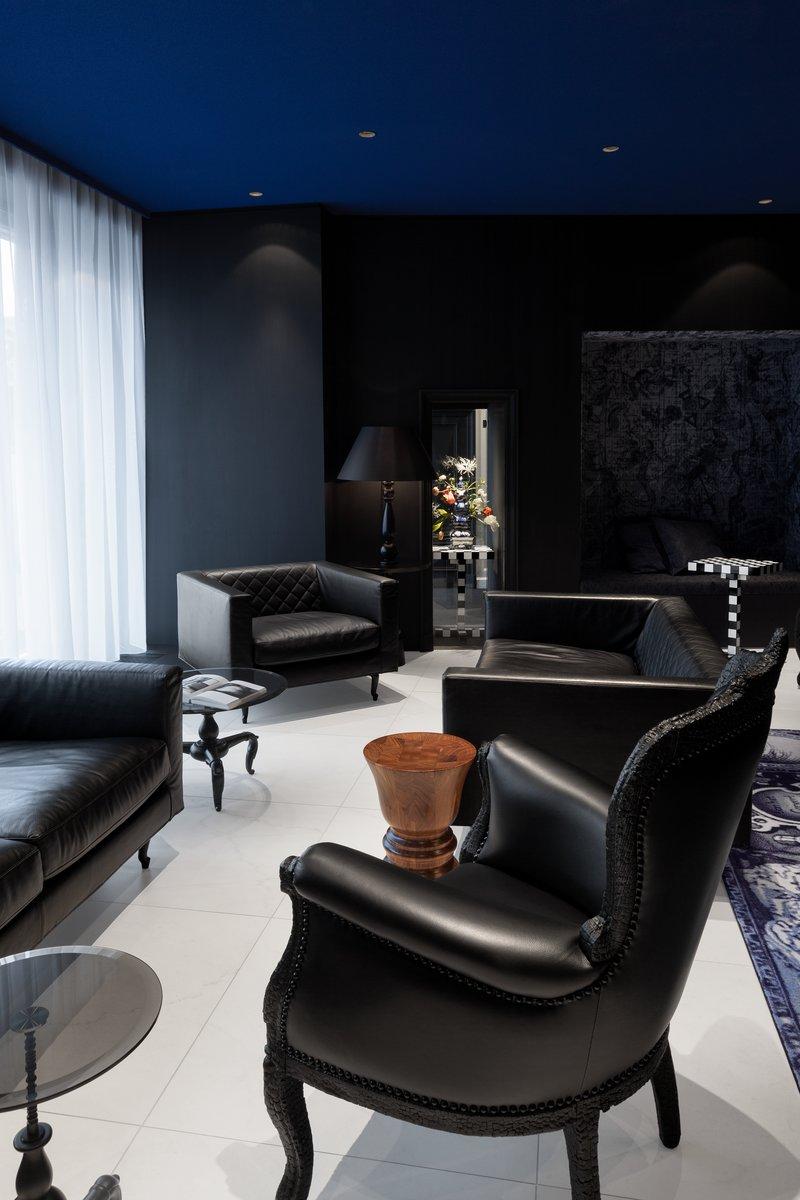 Conceived, developed and designed by Marcel Wanders for Moooi, the Boutique armchair is timeless. The Boutique armchairs contours, dimensions and sheer comfort makes it highly sitter-friendly. With a unique artistic temperament and specially design