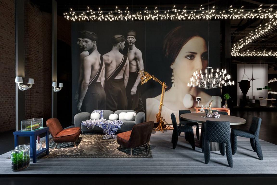 XXIe siècle et contemporain Chaise de cocktail Moooi en tissu bouclé, tapisserie noire/blance et pieds teintés cannelle en vente