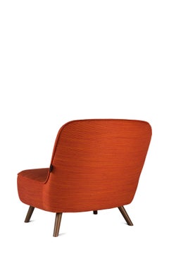 Silla de Cóctel Moooi en Oray Ray, Tapicería Flamígera y Patas Teñidas de Canela