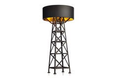 Moooi Construction Lampada da terra media nera opaca in alluminio con paralume in acciaio
