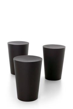 Sgabello Moooi Container in nero di Marcel Wanders Studio A