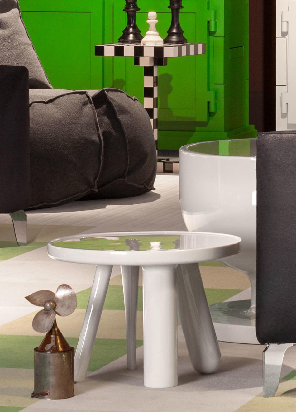 Bois Table Moooi Elements 002 Table jaune doré en bois avec tapisserie par Jaime Hayon en vente