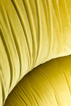 Silla Moooi Hana Wingback en tapicería Harald 3, 443 Amarillo