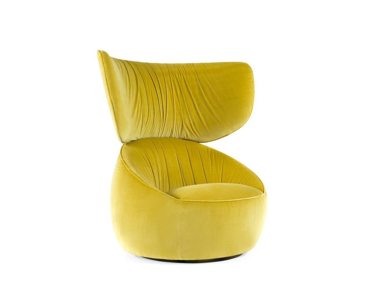 Moooi Hana Wingback Swivel Chair in Harald 3, 443 Yellow Upholstery For Sale 4