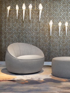 Silla giratoria con respaldo Moooi Hana, tapicería Justo, Rojo Hinde