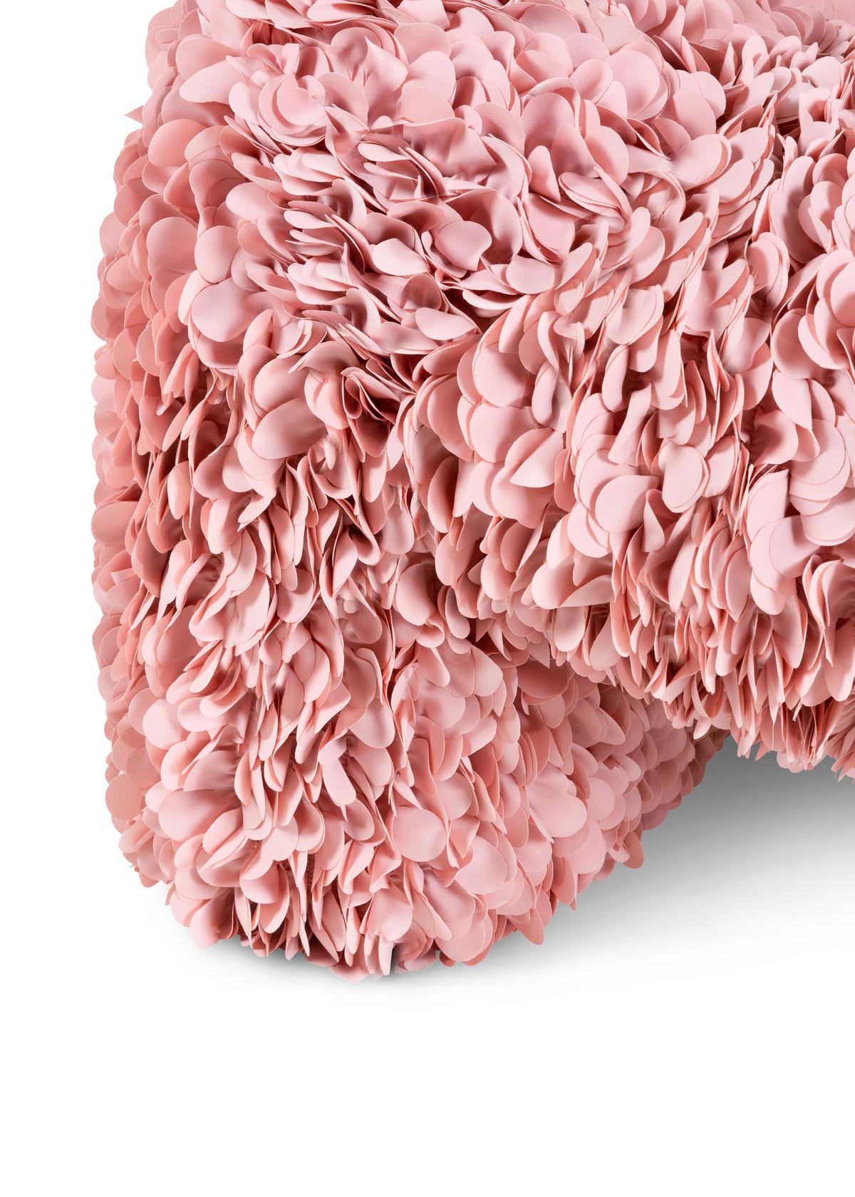 Moooi Hortensia Armlehnstuhl in Petal Pink Polstermöbel im Angebot 4