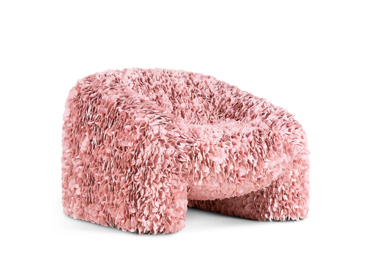 Moooi Hortensia Armlehnstuhl in Petal Pink Polstermöbel (Niederländisch) im Angebot