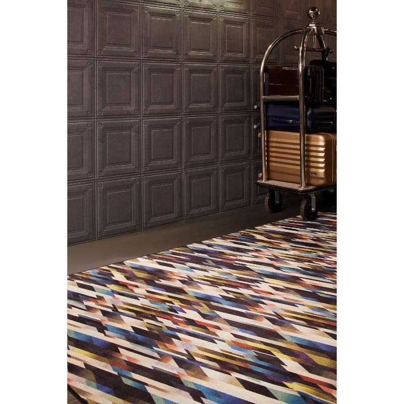 Polyester Moooi Large Diagonal Gradient Dark Rug in Low Pile Polyamide by Kit Miles For Sale